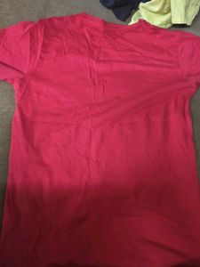 Levi's Red Graphic Tee