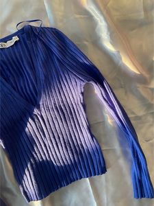 Zara Ribbed Vneck Top