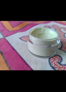 Day Cream Almond Flavour