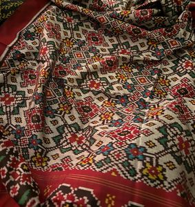 Double Ilkat Patola Dupatta