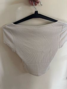 H&amp;M SWEETNECK DETAILED TOP