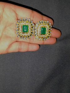 Elegant Pearl &amp; Emerald Choker Set