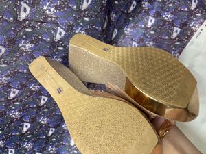 heel’s rose gold like new