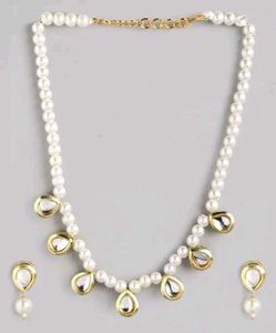 Pearl With Kundan Necklace