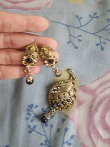 Pendant Without Chain With Earrings