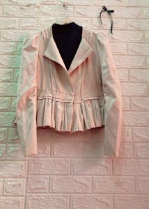 full high quality elegant Beige Jacket top 👜🕶️