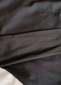 Elegant Black Ribbed Square-Neck Top🖤🖤