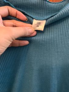 Teal Ribbed Full Sleeve Crop Top - XS