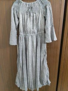 stretchable midi dress