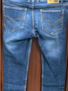 Women&#39;s Dark Wash Denim Jeans