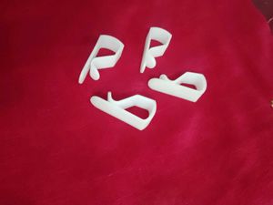 White Plastic Clips (Set of 4)