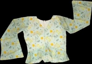 V-NECK COTTON FLORAL TOP – with Ruffle Hem