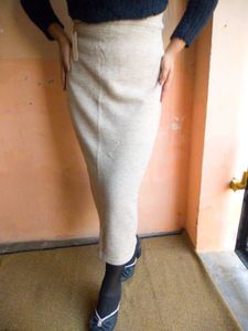 😀Stylish Beige Knit Skirt⭐