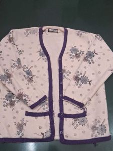 Woollen Sweater For Girls In Chill Vacations