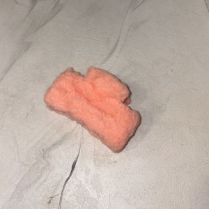 Fluffy Hair Claw Clip - Trendy & Chic