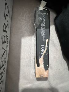 Forever52 Complete Coverage Concealer