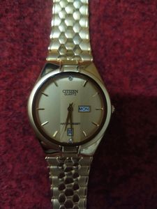 Golden Watch ⌚