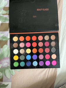 Colour Studio Eyeshadow Pallet