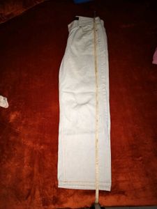 Baggy Off White Jean