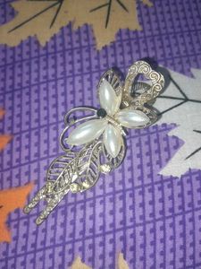 Elegant Pearl Flower Hair Clip