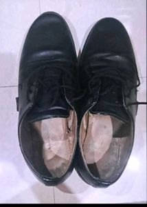Get One Pair Shoe In 99 Only
