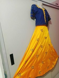 Long Skirt With Top