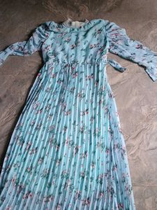 Pretty Designed Full Neck Korean Gown
