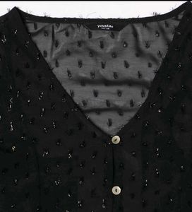 Swiss Dot Pattern Top🖤🖤