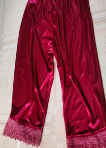 Night Wear Uesd Hai 4 Pcs