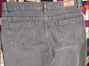 Vintage Grey Straight-Leg Jeans - Unisex