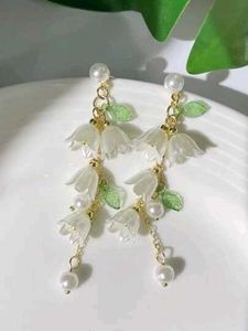Floral Dangle Earrings
