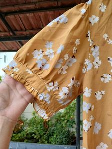 Floral Print Shirt 💐