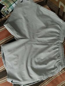 NIKE SHORT FOR MEN AND WOMEN BOTH FREE SIZE