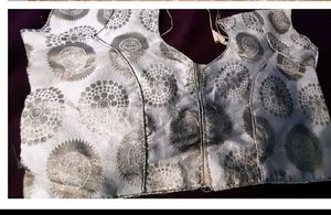 New🎉light Padded Creamy Blouse