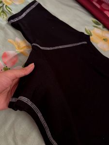 Graphic Crop Top