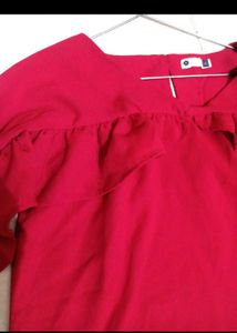 Red Ruffle Top With Free Gift 🎁