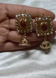 Elegant Kundan Jhumka Earrings
