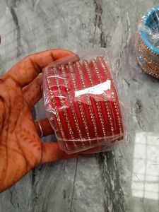 Red Bangle Set