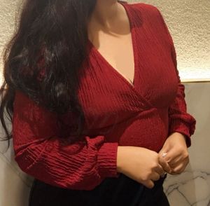 Maroon V-Neck wRap likeTop Very stretchy