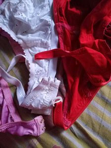 7 Vintage Eyelet Bras - Size 34B