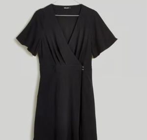 Get 2 chic pieces for just ₹250🫶🏻