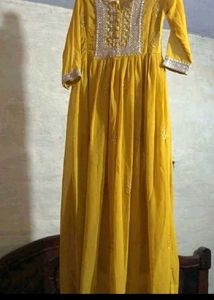 Elegant Yellow Embroidered Kurta