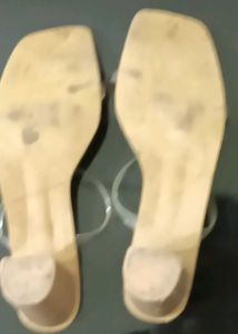 2 ya 3 time used heels
