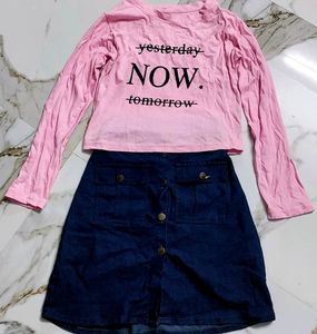 T-Shirt And Denim Skirts