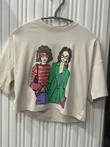 Graphic Print Cropped Tee