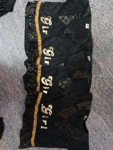 Girl&#39;s Black &amp; Gold OutfitSet Of 4 kirt And Tops