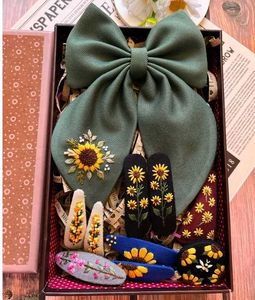 Sunflower Embroidered Hair Clip Set