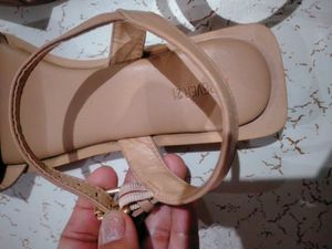 Flats Forever 21