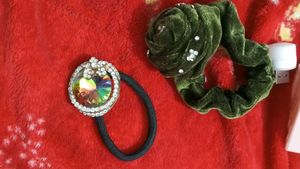 Hair Bands And Clips