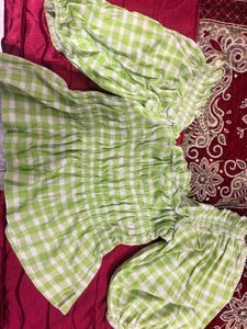 Green Gingham Puff Sleeve Top